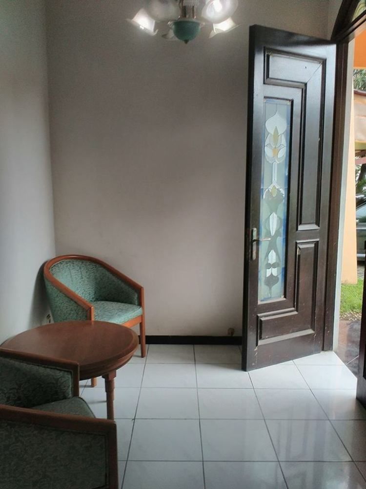 อิสตานา เปอร์มาตา จูอันดา Hotel Sawotratap ภายนอก รูปภาพ
