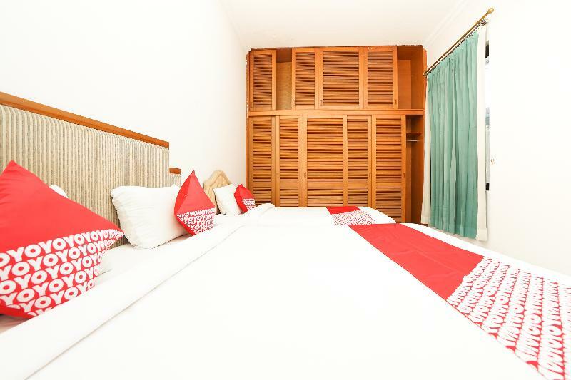 อิสตานา เปอร์มาตา จูอันดา Hotel Sawotratap ภายนอก รูปภาพ
