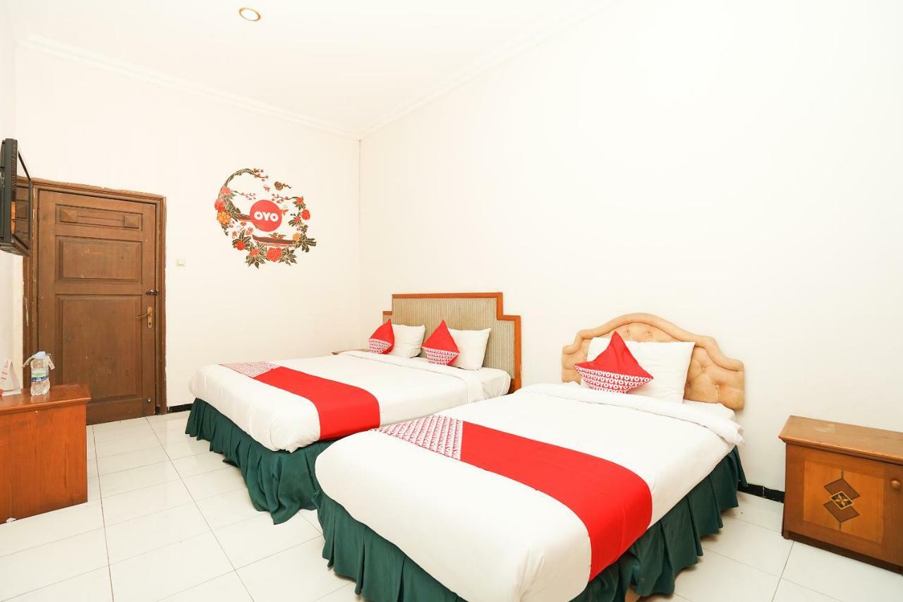 อิสตานา เปอร์มาตา จูอันดา Hotel Sawotratap ภายนอก รูปภาพ
